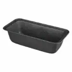 Tradycyjny ceramiczny keksownik do pieczenia chleba i ciast w domu.