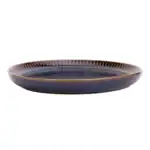 Ceramiczna talerz w kolorze ciemnoniebieskim z ozdobnym koronkowym brzegiem, idealny do serwowania potraw i dekoracji stołu. Elegancki i funkcjonalny element wystroju kuchni.