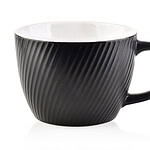 Czarna ceramiczna filiżanka z pionowymi żłobieniami, elegancki design, idealna do kawy lub herbaty, dekoracyjny element stołu, idealna do domu i biura.