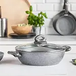 Naczynie garnkowe z pokrywką, idealne do gotowania w domu, wykonane z trwałych materiałów, nowoczesny design, doskonałe do kuchni w stylu domowego zakątka.