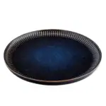 Nowa elegancka patera ceramiczna w odcieniach granatu i czerni, idealna na domowe przyjęcia i dekoracje stołu.