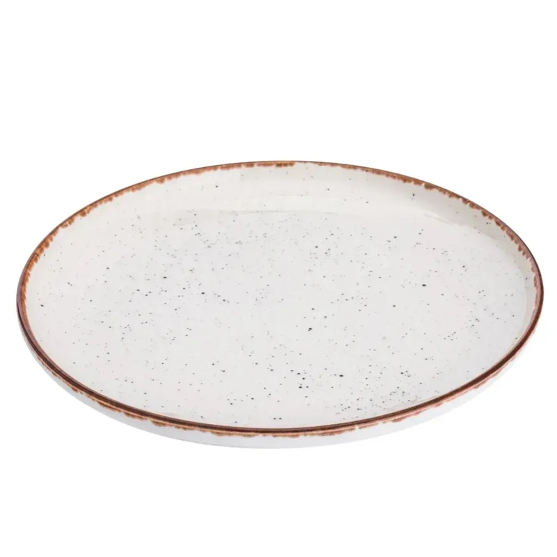 Biały ceramiczny talerz z brązową krawędzią, idealny do podawania potraw w domu, inspirowany stylem Domowy Zakątek.
