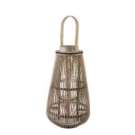 Lampion rustykalny z drewna i rattanu do dekoracji wnętrz i na taras, naturalny styl, idealny do inspiracji domowego zakątka.