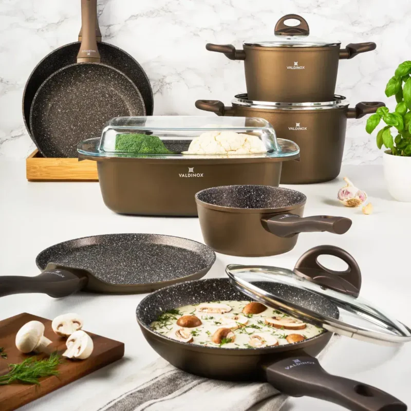 Nowe naczynia kuchenne VALDINOX do zdrowego gotowania i pieczenia, wysokiej jakości patelnie, garnki i naczynia żaro-ceramiczne, idealne do domowego użytku i dbania o zdrowie.
