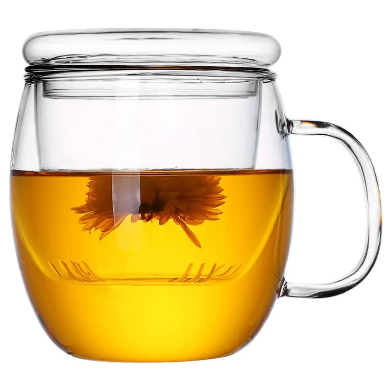 Porcelanowy kubek z dozownikiem na herbatę z kwiatem rumianku, aromatyczny napar, herbalne herbaty, domowe herbaty ziołowe, zdrowe napoje, ekologiczne akcesoria do herbaty, naturalne sposoby na relaks, piękny design, funkcjonalny kubek na herbatę, idealny na prezent.