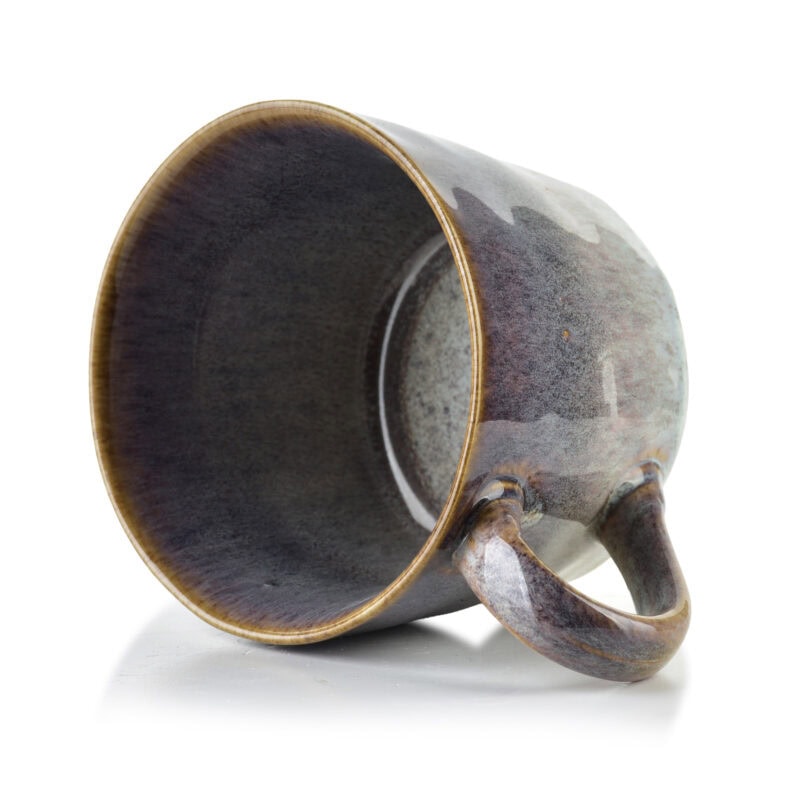 Filiżanka ceramiczna w stylu rustic, ręcznie wykonana, idealna na kawę i herbatę, z unikalnym wzorem i ciepłym wykończeniem, świetny dodatek do domowego zakątka.