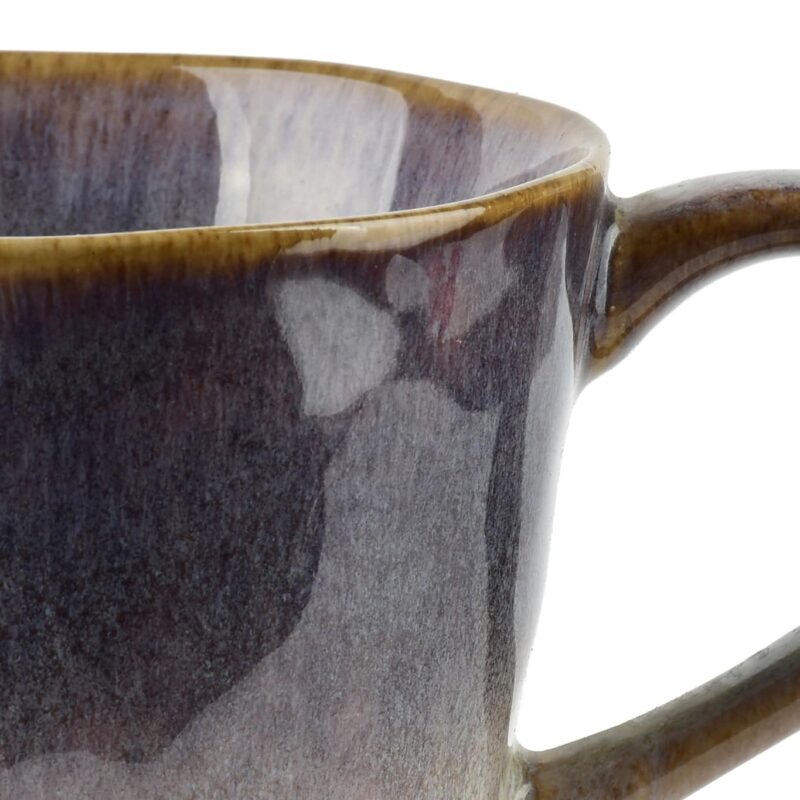 Ceramiczna filiżanka z ręcznie malowanym wzorem, gliniana, do kawy i herbaty.