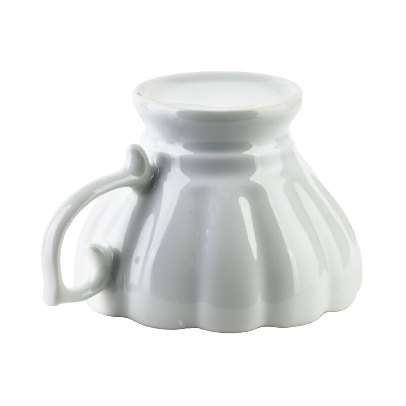 Biała ceramiczna ozdobna lub użytkowa podstawka pod świecę, oryginalny design, idealna do domowego zakątka, dekoracja na stół lub jako prezent.
