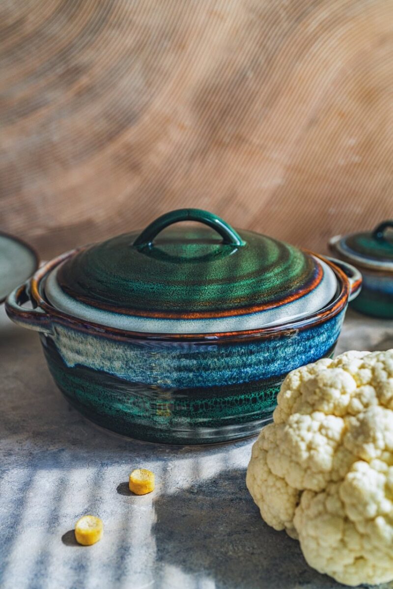 Domowe naczynia ceramiczne na warzywa, kociołek z pokrywką, naczynia do gotowania, dekoracyjne wyroby ceramiczne, ekologiczne naczynia do kuchenki optima.