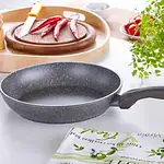 Lekka patelnia ceramiczna na kuchnię domową, idealna do smażenia i gotowania, z trwałym uchwytem, nowoczesny design, praktyczna i łatwa w czyszczeniu, akcesoria kuchenne, kuchnia, gotowanie, domowe przepisy, sprzęt AGD.