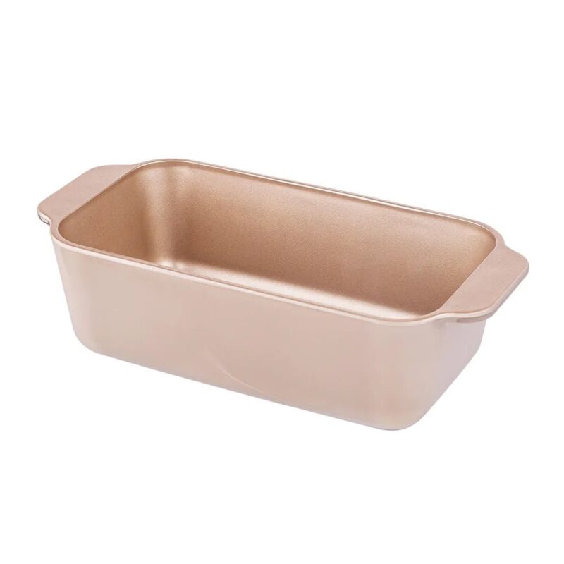 Ceramiczny naczynie do pieczenia o delikatnym różowym odcieniu, idealne do wypieków i pieczenia w domu.